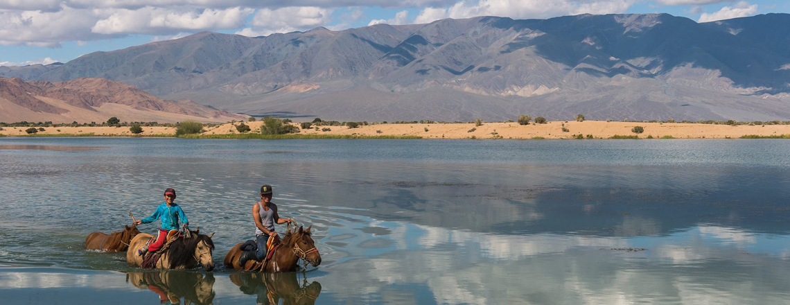 Хан Хөхийн нуруу